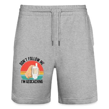 Geocaching Geocache Lustiger Geocacher Geocacher Sayi - Stanley/Stella Unisex Bio Joggingshorts Trainer  - Grau meliert - Vorne - Nik (191cm) & Marisol (170cm)