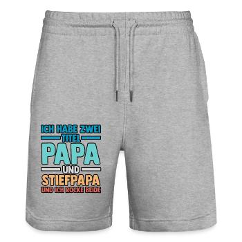 J’ai deux titres : papa et beau-père - Short de jogging bio TRAINER Stanley/Stella unisexe - gris chiné - Devant - Nik (191cm) & Marisol (170cm)