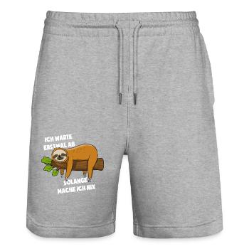 Faultier Ich warte erstmal ab solange mach ich nix - Stanley/Stella Unisex Bio Joggingshorts Trainer  - Grau meliert - Vorne - Nik (191cm) & Marisol (170cm)