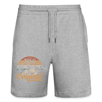 Original 1956 Retro 1956 Jahrgang 1956 Jubiläum - Stanley/Stella Unisex Bio Joggingshorts Trainer  - Grau meliert - Vorne - Nik (191cm) & Marisol (170cm)