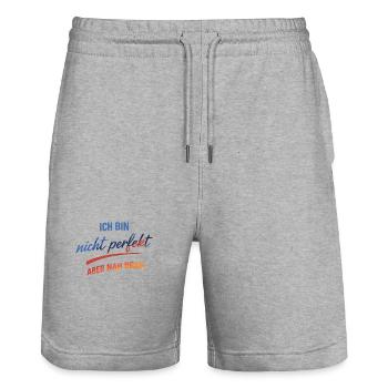 Nicht Perfekt, Nah Dran - Stanley/Stella Unisex Bio Joggingshorts Trainer  - Grau meliert - Vorne - Nik (191cm) & Marisol (170cm)