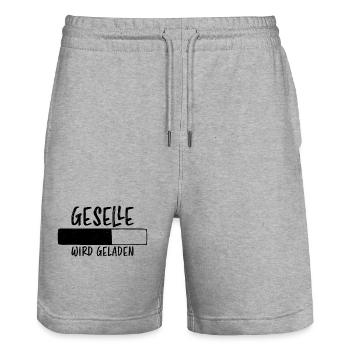 Geselle Spruch Lustiges Gesellenprüfung Geschenk - Stanley/Stella Unisex Bio Joggingshorts Trainer  - Grau meliert - Vorne - Nik (191cm) & Marisol (170cm)