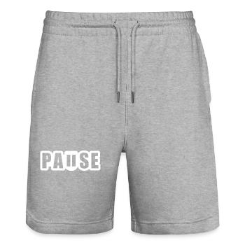 Pause - Unterbrechung - Pausenknopf - Stanley/Stella Unisex Bio Joggingshorts Trainer  - Grau meliert - Vorne - Nik (191cm) & Marisol (170cm)