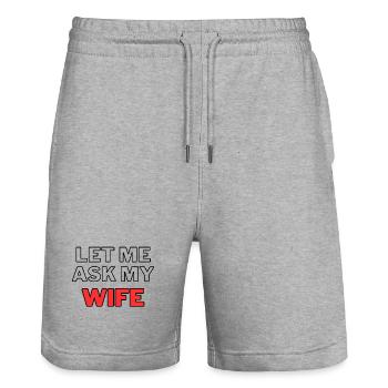 Laisse-moi demander à ma femme - Femme Relation Mariage Mariage - Short de jogging bio TRAINER Stanley/Stella unisexe - gris chiné - Devant - Nik (191cm) & Marisol (170cm)