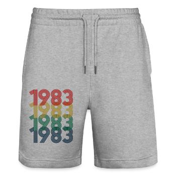 Cool Retro 1983, 40 ans, cadeau de 40e anniversaire - Short de jogging bio TRAINER Stanley/Stella unisexe - gris chiné - Devant - Nik (191cm) & Marisol (170cm)