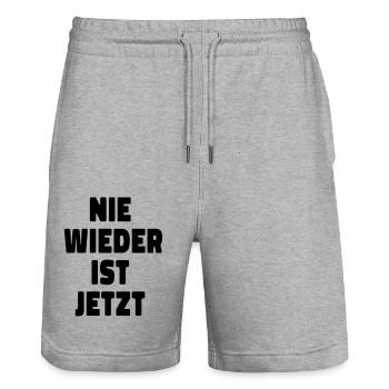 Nie wieder ist jetzt Statement Solidarität Demo - Stanley/Stella Unisex Bio Joggingshorts Trainer  - Grau meliert - Vorne - Nik (191cm) & Marisol (170cm)