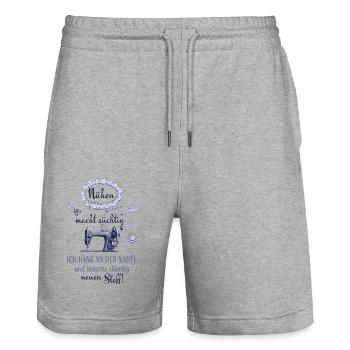 La couture est addictive Couturière couturière couturière - Short de jogging bio TRAINER Stanley/Stella unisexe - gris chiné - Devant - Nik (191cm) & Marisol (170cm)