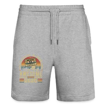 Mai 2020 Anniversaire Mai 2020 Cadeau 2020 Retro - Short de jogging bio TRAINER Stanley/Stella unisexe - gris chiné - Devant - Nik (191cm) & Marisol (170cm)