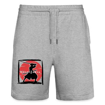 Samurai-Silhouette unter roter Sonne - Stanley/Stella Unisex Bio Joggingshorts Trainer  - Grau meliert - Vorne - Nik (191cm) & Marisol (170cm)