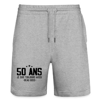 Beau goss Cadeau Anniversaire 50 ans Humour - Short de jogging bio TRAINER Stanley/Stella unisexe - gris chiné - Devant - Nik (191cm) & Marisol (170cm)