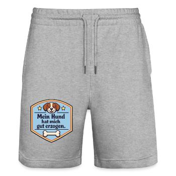 Mein Hund hat mich gut erzogen Schild - Stanley/Stella Unisex Bio Joggingshorts Trainer  - Grau meliert - Vorne - Nik (191cm) & Marisol (170cm)