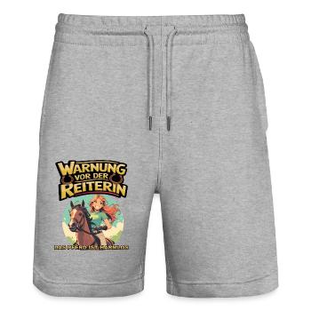 Vorsicht vor der Reiterin, das Pferd ist harmlos - Stanley/Stella Unisex Bio Joggingshorts Trainer  - Grau meliert - Vorne - Nik (191cm) & Marisol (170cm)