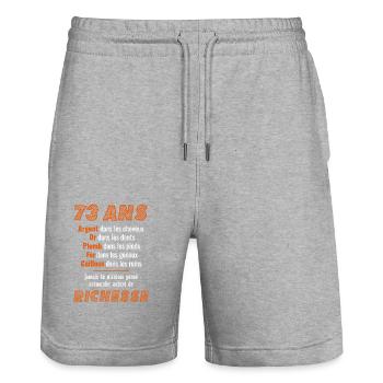 73 Jahre Geburtstag Lustige Geschenkidee - Stanley/Stella Unisex Bio Joggingshorts Trainer  - Grau meliert - Vorne - Nik (191cm) & Marisol (170cm)