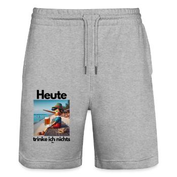 Malle Heute trinke ich - Stanley/Stella Unisex Bio Joggingshorts Trainer  - Grau meliert - Vorne - Nik (191cm) & Marisol (170cm)