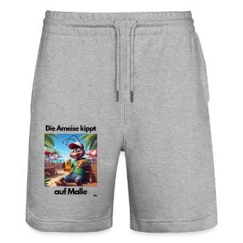 Malle Anmeise auf Malle - Stanley/Stella Unisex Bio Joggingshorts Trainer  - Grau meliert - Vorne - Nik (191cm) & Marisol (170cm)