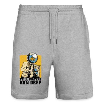Still Waters Run Deep - Motivation et inspiration - Short de jogging bio TRAINER Stanley/Stella unisexe - gris chiné - Devant - Nik (191cm) & Marisol (170cm)