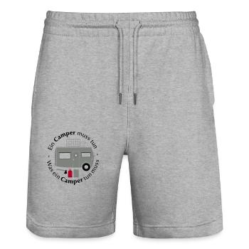Ein Camper muss tun was ein Camper tun muss Spruch - Stanley/Stella Unisex Bio Joggingshorts Trainer  - Grau meliert - Vorne - Nik (191cm) & Marisol (170cm)