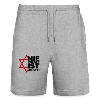 Nie wieder ist jetzt - Stanley/Stella Unisex Bio Joggingshorts Trainer  - Grau meliert - Vorne - Nik (191cm) & Marisol (170cm)