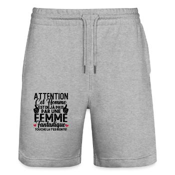 Cet homme est déjà pris par une femme fantastique - Short de jogging bio TRAINER Stanley/Stella unisexe - gris chiné - Devant - Nik (191cm) & Marisol (170cm)