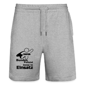 Super Bundespolizist Polizei, Sprüche, Geschenk - Stanley/Stella Unisex Bio Joggingshorts Trainer  - Grau meliert - Vorne - Nik (191cm) & Marisol (170cm)