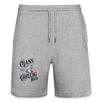 Gans Cool Streetwear  - Stanley/Stella Unisex Bio Joggingshorts Trainer  - Grau meliert - Vorne - Nik (191cm) & Marisol (170cm)