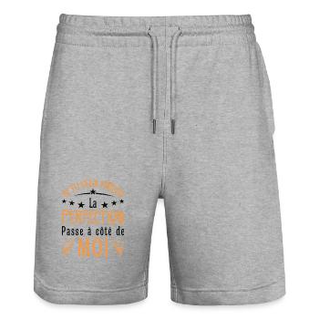 Du willst der Perfektion nahe sein, geh an mir vorbei - Stanley/Stella Unisex Bio Joggingshorts Trainer  - Grau meliert - Vorne - Nik (191cm) & Marisol (170cm)