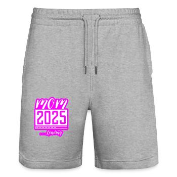 Mama 2025 Loading Mom Schwangerschaft - Stanley/Stella Unisex Bio Joggingshorts Trainer  - Grau meliert - Vorne - Nik (191cm) & Marisol (170cm)