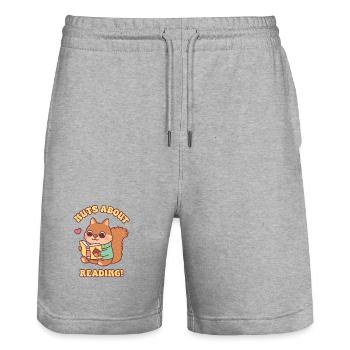 Süßes Eichhörnchen mit Buch-Nüssen über das Lesen von Wortspiel - Stanley/Stella Unisex Bio Joggingshorts Trainer  - Grau meliert - Vorne - Nik (191cm) & Marisol (170cm)