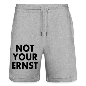 Not your ernst - Stanley/Stella Unisex Bio Joggingshorts Trainer  - Grau meliert - Vorne - Nik (191cm) & Marisol (170cm)
