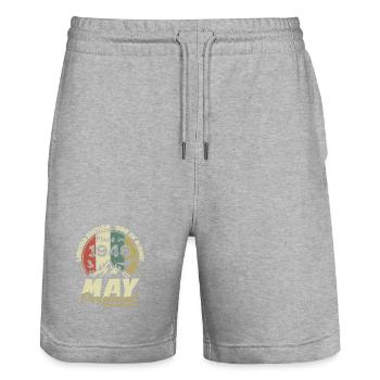 Cadeau Anniversaire Millésime Fabriqué en Mai 1946 - Short de jogging bio TRAINER Stanley/Stella unisexe - gris chiné - Devant - Nik (191cm) & Marisol (170cm)