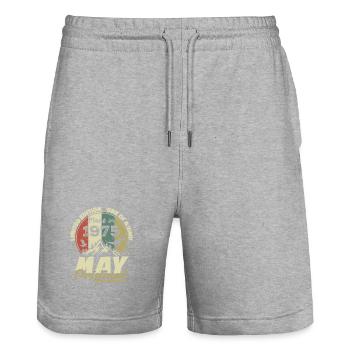 Cadeau Anniversaire Millésime Fabriqué en Mai 1975 - Short de jogging bio TRAINER Stanley/Stella unisexe - gris chiné - Devant - Nik (191cm) & Marisol (170cm)