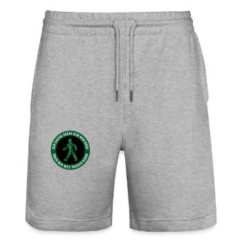 Der einzige Grüne dem man über den Weg trauen kann - Stanley/Stella Unisex Bio Joggingshorts Trainer  - Grau meliert - Vorne - Nik (191cm) & Marisol (170cm)