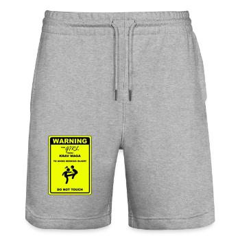 Warnung! Dieses Mädchen macht Krav Maga - Stanley/Stella Unisex Bio Joggingshorts Trainer  - Grau meliert - Vorne - Nik (191cm) & Marisol (170cm)