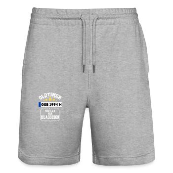 Oldtimer 1994 nicht alt nur Klassisch geschenk - Stanley/Stella Unisex Bio Joggingshorts Trainer  - Grau meliert - Vorne - Nik (191cm) & Marisol (170cm)
