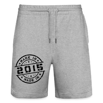 Année de naissance Anniversaire Né en - Fabriqué en 2015 - Short de jogging bio TRAINER Stanley/Stella unisexe - gris chiné - Devant - Nik (191cm) & Marisol (170cm)