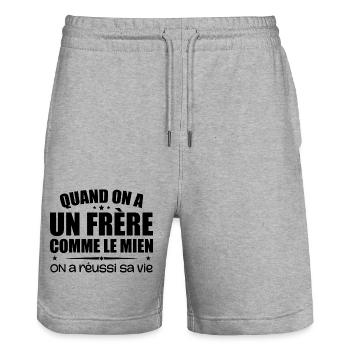 Quand On A Un Frère Comme Le Mien | Cadeau Frères - Short de jogging bio TRAINER Stanley/Stella unisexe - gris chiné - Devant - Nik (191cm) & Marisol (170cm)