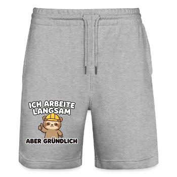 Ich arbeite langsam aber gründlich - Faultier  - Stanley/Stella Unisex Bio Joggingshorts Trainer  - Grau meliert - Vorne - Nik (191cm) & Marisol (170cm)