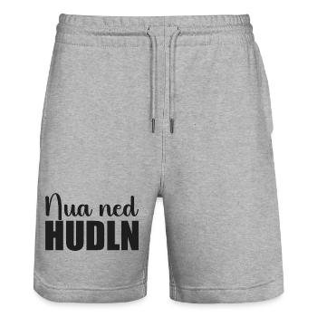NUA NED HUDLN DIALEKT BAYRISCH ÖSTERREICHISCH - Stanley/Stella Unisex Bio Joggingshorts Trainer  - Grau meliert - Vorne - Nik (191cm) & Marisol (170cm)