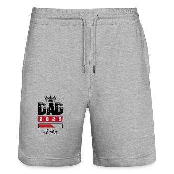 Dad 2025 Loading Papa - Stanley/Stella Unisex Bio Joggingshorts Trainer  - Grau meliert - Vorne - Nik (191cm) & Marisol (170cm)