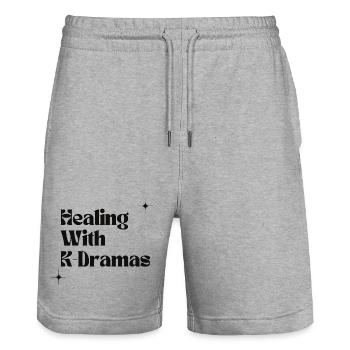 Guérir avec les K-dramas | Drame coréen Confort et fan - Short de jogging bio TRAINER Stanley/Stella unisexe - gris chiné - Devant - Nik (191cm) & Marisol (170cm)
