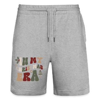 Weihnachten Geschenk In my Christmas Era - Stanley/Stella Unisex Bio Joggingshorts Trainer  - Grau meliert - Vorne - Nik (191cm) & Marisol (170cm)