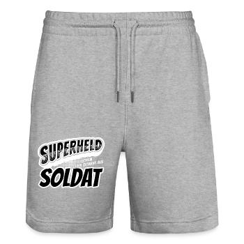 Superheld, clever getarnt als Soldat - Stanley/Stella Unisex Bio Joggingshorts Trainer  - Grau meliert - Vorne - Nik (191cm) & Marisol (170cm)