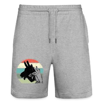 Giraffen-Silhouette Retro-Sonnenuntergang - Stanley/Stella Unisex Bio Joggingshorts Trainer  - Grau meliert - Vorne - Nik (191cm) & Marisol (170cm)