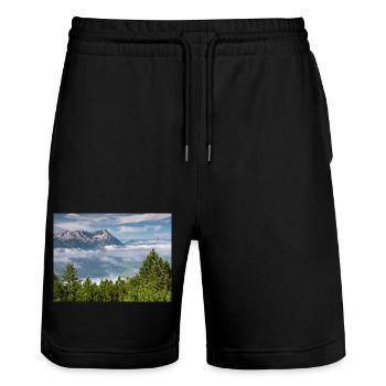 Blick vom Wank auf Alpspitze und Zugspitze - Stanley/Stella Unisex Bio Joggingshorts Trainer  - Schwarz - Vorne - Nik (191cm) & Marisol (170cm)