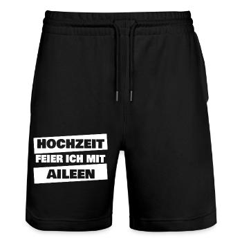 Geschenk für Aileen - Stanley/Stella Unisex Bio Joggingshorts Trainer  - Schwarz - Vorne - Nik (191cm) & Marisol (170cm)