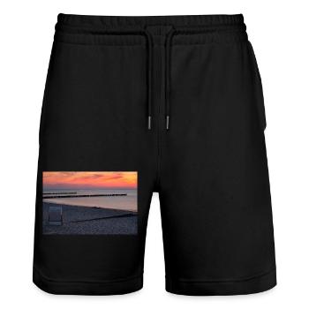 Abendrot an der Ostsee - Stanley/Stella Unisex Bio Joggingshorts Trainer  - Schwarz - Vorne - Nik (191cm) & Marisol (170cm)