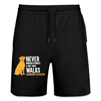 Unterschätzen Sie niemals einen Jungen, der mit Labrador Retri spazieren geht - Stanley/Stella Unisex Bio Joggingshorts Trainer  - Schwarz - Vorne - Nik (191cm) & Marisol (170cm)