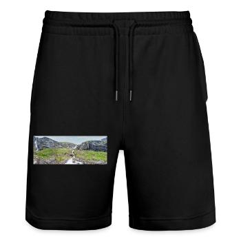 Trollstigen, Tverelva Landschaft Stigfossen Norwegen - Stanley/Stella Unisex Bio Joggingshorts Trainer  - Schwarz - Vorne - Nik (191cm) & Marisol (170cm)