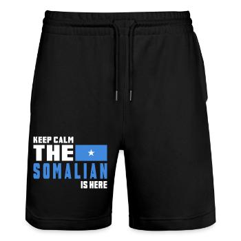 Keep Calm Somalia Flaggen Design - Stanley/Stella Unisex Bio Joggingshorts Trainer  - Schwarz - Vorne - Nik (191cm) & Marisol (170cm)
