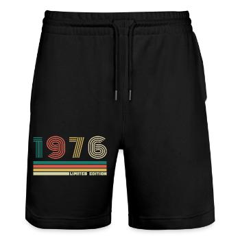 50 Jahre 1976 Vintage Retro Geburtstag - Stanley/Stella Unisex Bio Joggingshorts Trainer  - Schwarz - Vorne - Nik (191cm) & Marisol (170cm)